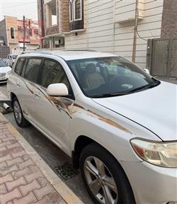 تۆیۆتا هایلاندەر